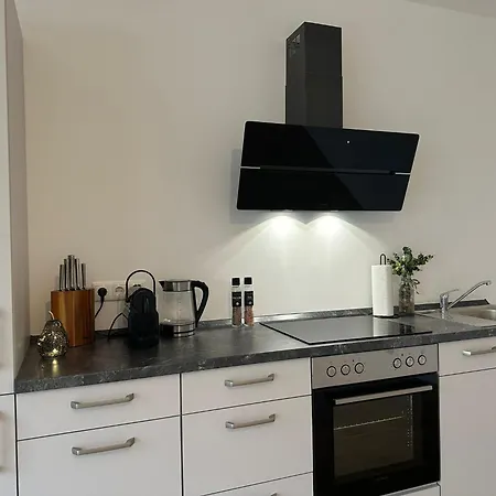 Feelgood 57, Schoenes In Magdeburg-cracau, Inklusive Parkplatz Und Netflix, Nur 1,8 Km Von Getec-arena Und Stadion Entfernt